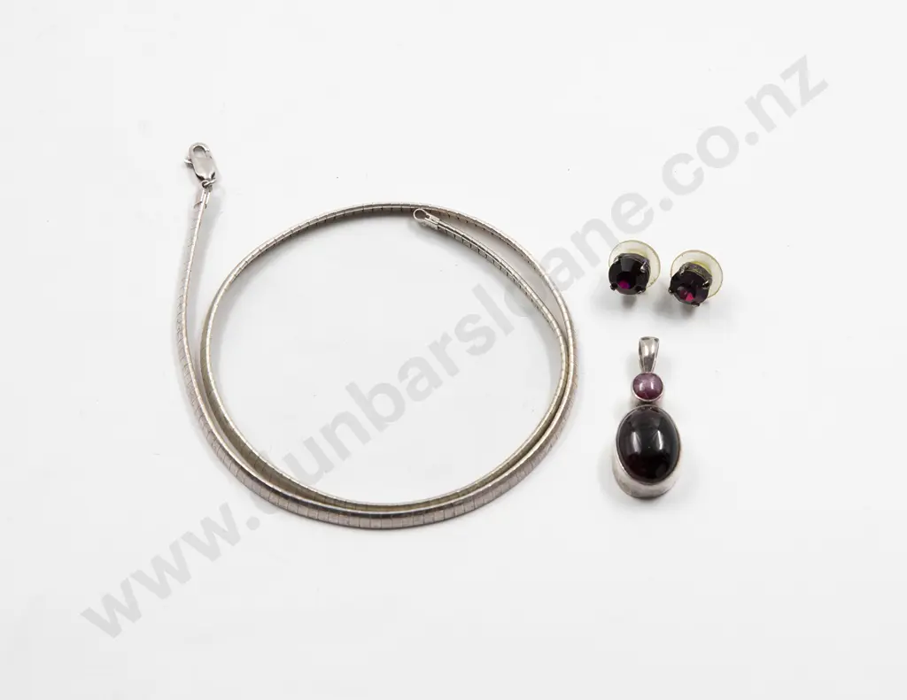 .925 Silver Omega Neck Chain Image 1++