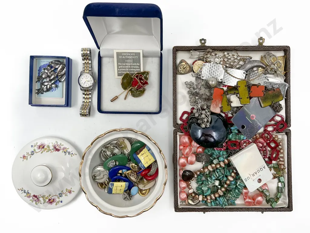 Qty Vintage Assorted Costume Jewellery Image 1++