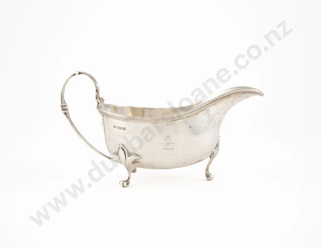 Geo V S/S Gravy Boat By Walker & Hall Image 1++