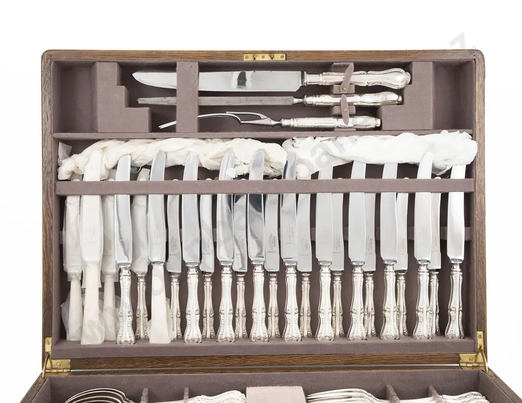 Good Quality Mappin & Webb S/P Oak Cased Canteen Of Cutlery Image 1++