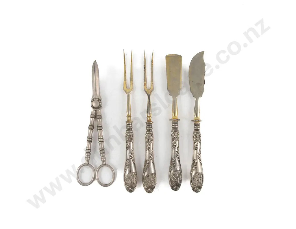 Set Of 4 European Ornate Silver Handled Knives & Forks Image 1++
