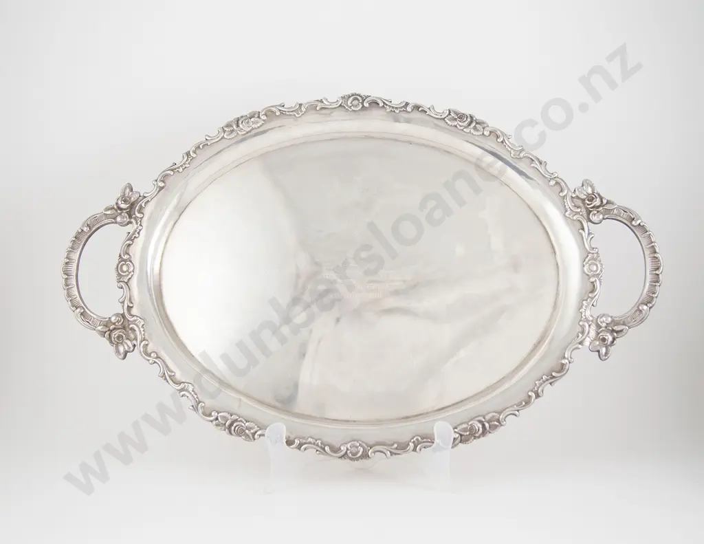 S/S Oval Two Handled Banquet Tray Image 1++