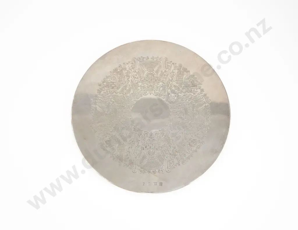 QEII S/S Circular Cake Stand Image 1++