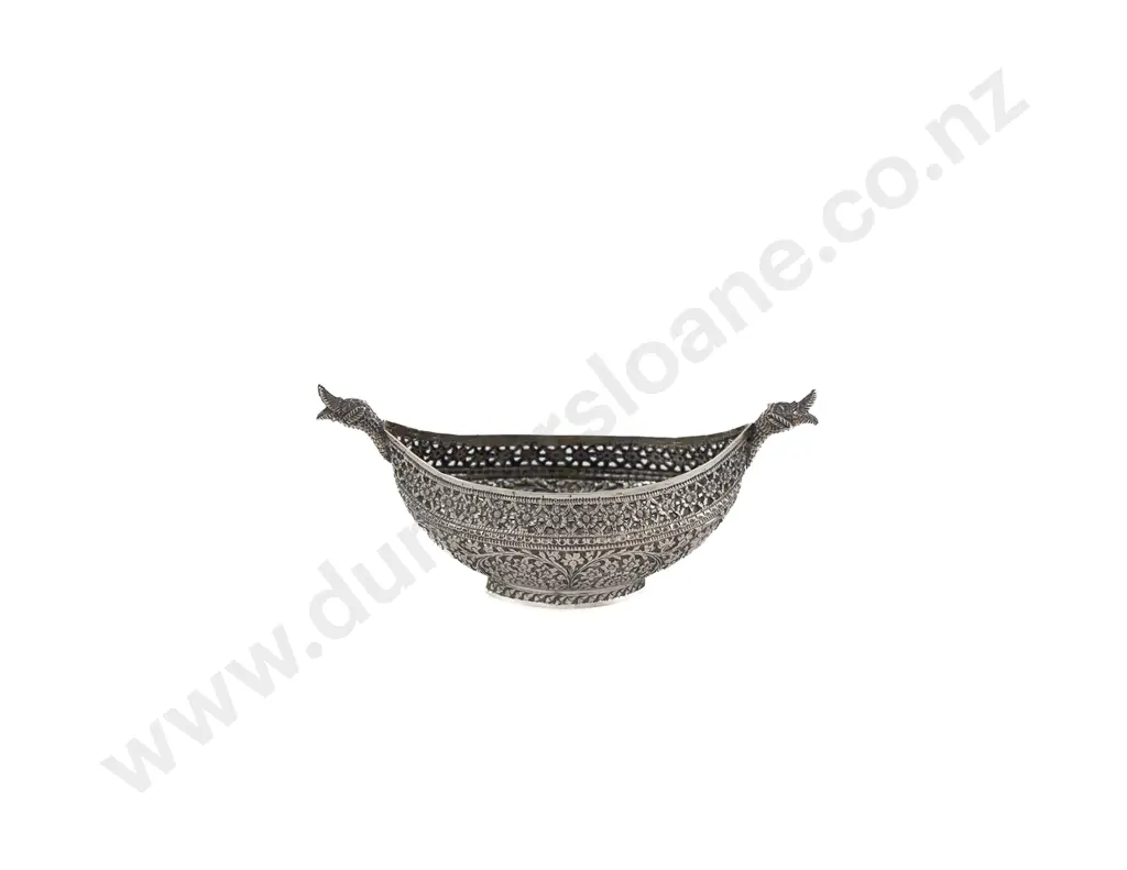 Finely Worked Indian Silver Boat Shaped Bowl Image 1++