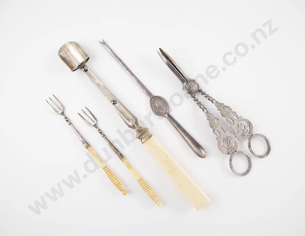 Ivory Handled S/plate Stilton Cheese Scoop Image 1++