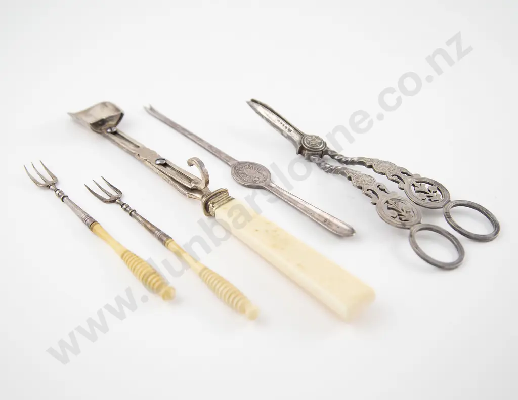 Ivory Handled S/plate Stilton Cheese Scoop Image 1++