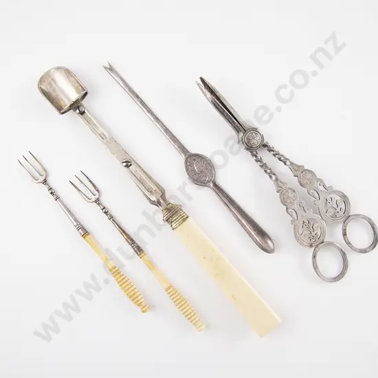 Ivory Handled S/plate Stilton Cheese Scoop