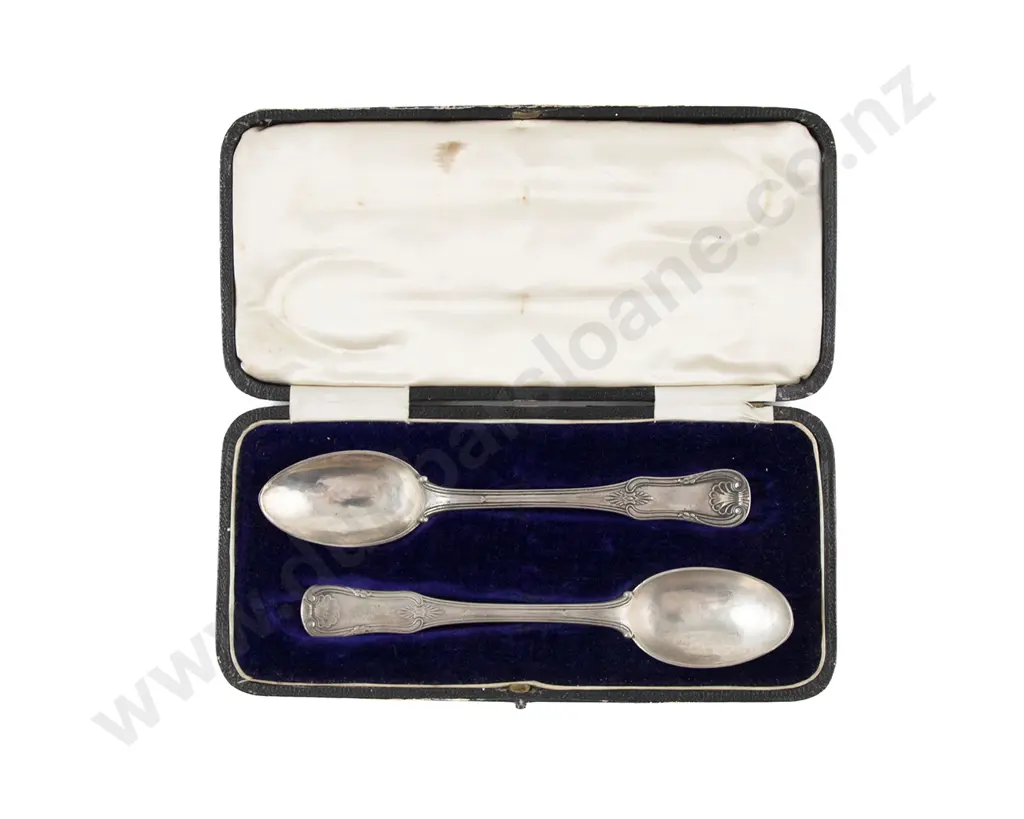 Cased Pair Of Silver Christening Spoons Image 1++