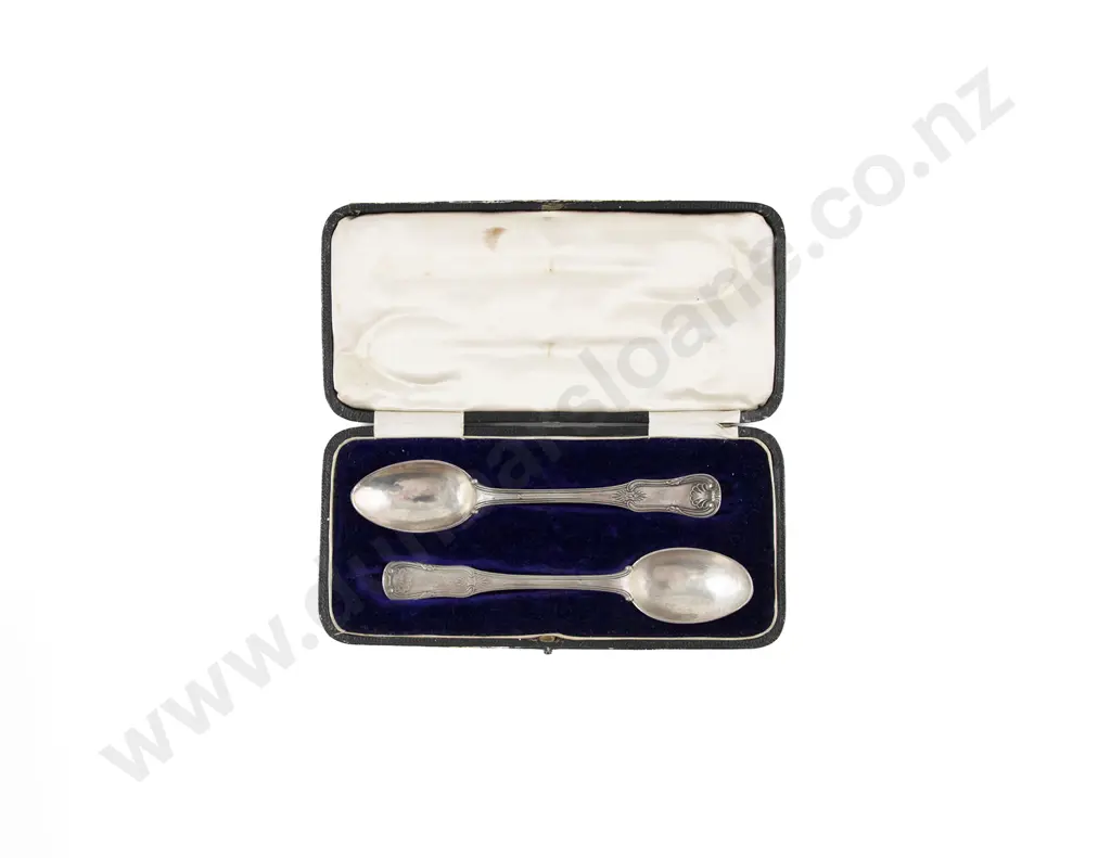 Cased Pair Of Silver Christening Spoons Image 1++