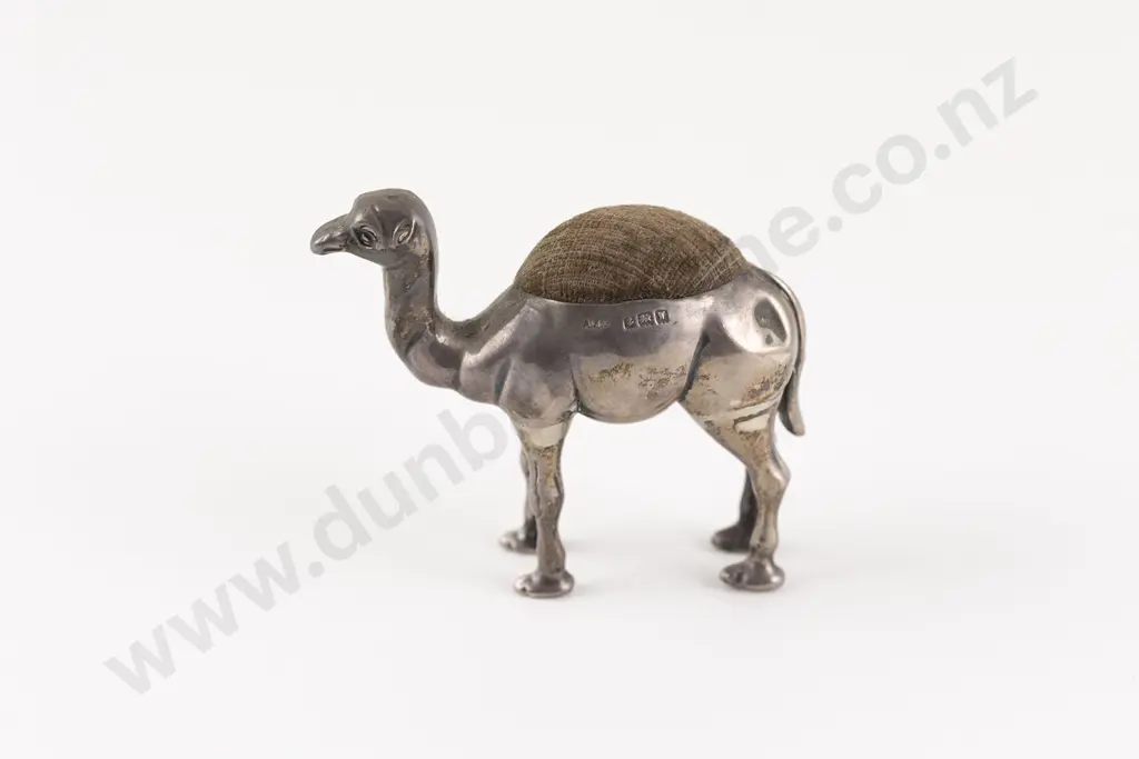GeoV S/S Camel Pin Cushion Image 1++