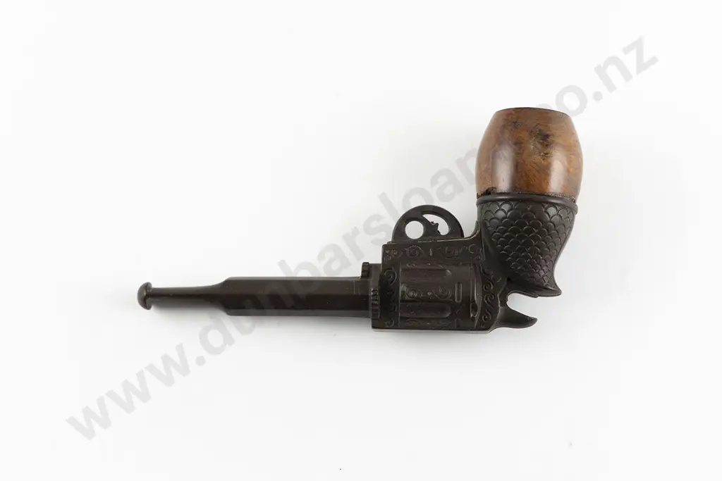 1930's Bakelite & Figured Walnut Pistol Pipe Image 1++