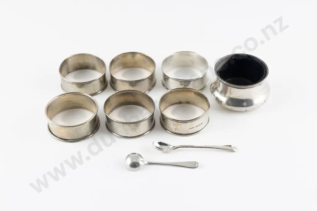 Set Six Geo V S/S Napkin Rings Image 1++
