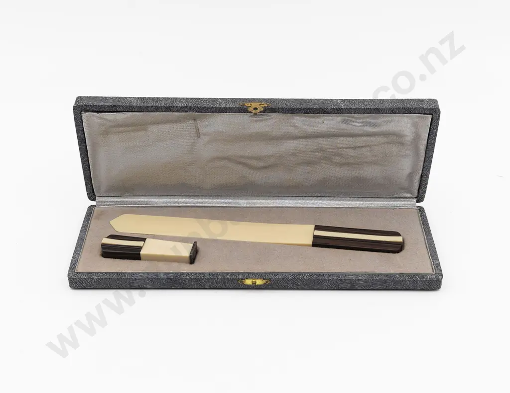 French Art Deco Cased set of a Seal and Letter Knife Image 1++