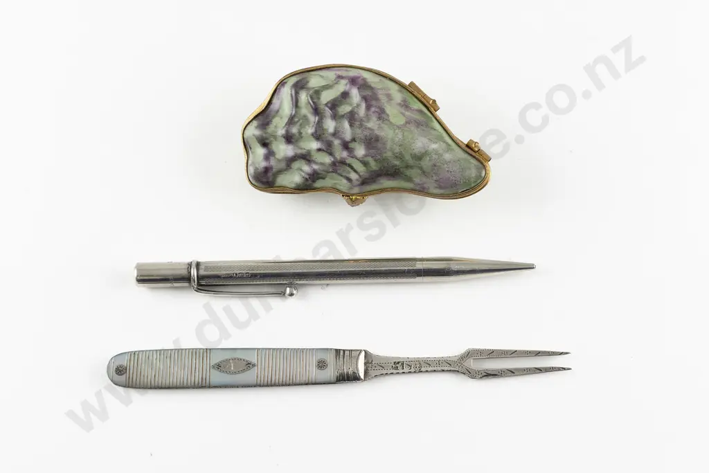 Georgian S/S MOP Folding Pocket Fork Image 1++