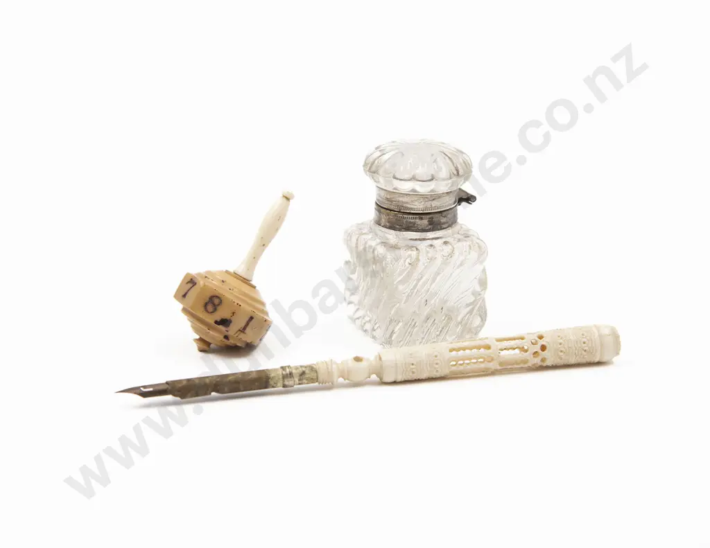 C19th Inkwell Image 1++