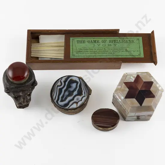 Two Agate Pill Boxes