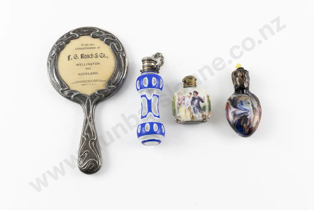 Three C19th Miniature Scent Flasks Image 1++
