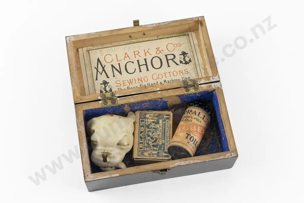 Late Victorian Anchor Sewing Cotton Box Image 1++