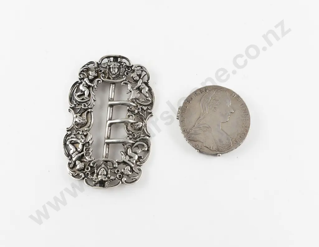 Victorian S/S Classical Repousse Buckle Image 1++