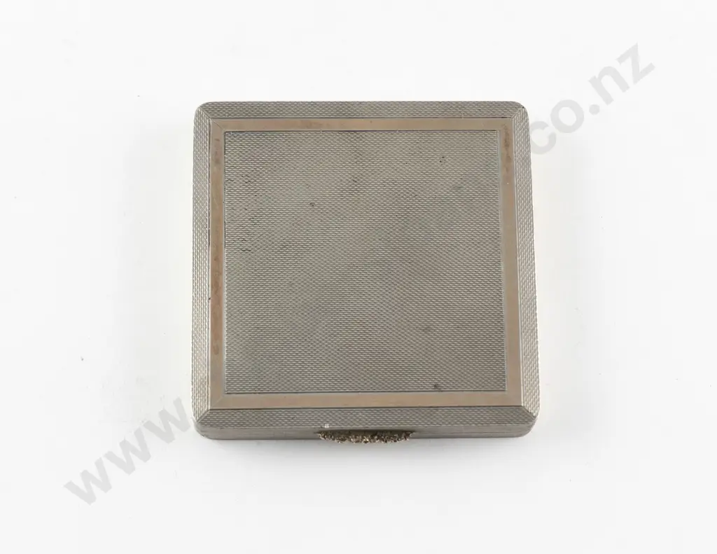 GeoIV Powder Compact Image 1++