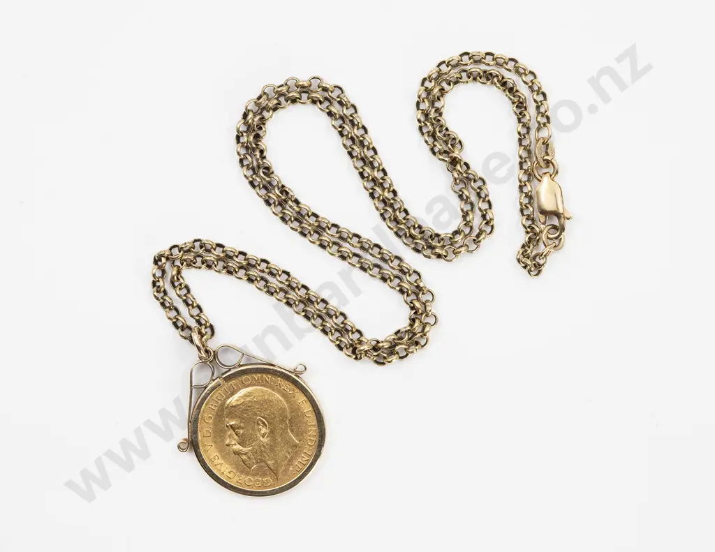 1912 Half Gold Sovereign In Pendant Frame Image 1++