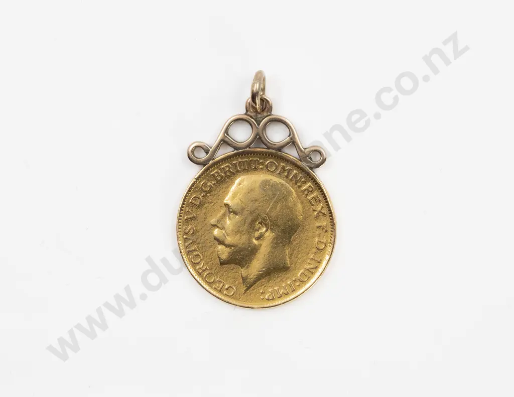 1912 Gold Full Sovereign Pendant Image 1++