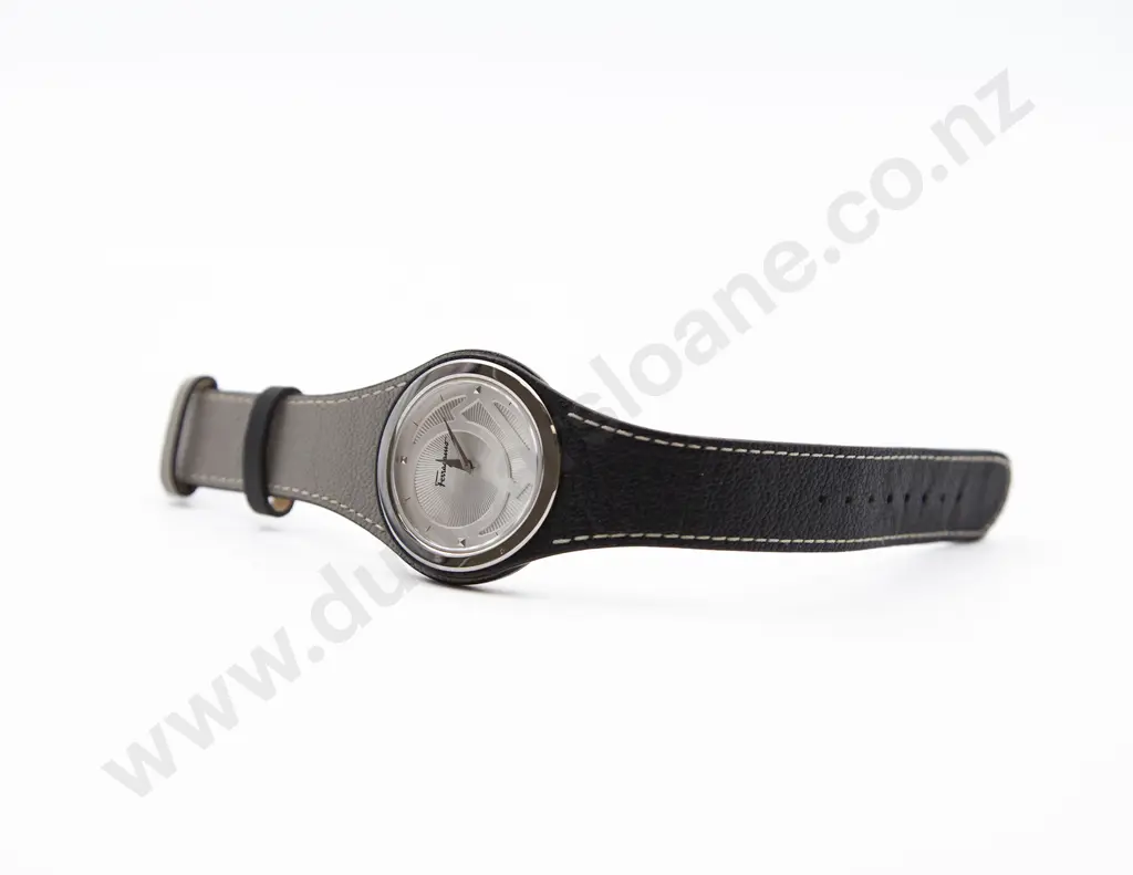 Salvatore Ferragamo Ladies and or Gents Swiss Quartz Wrist Watch Image 1++