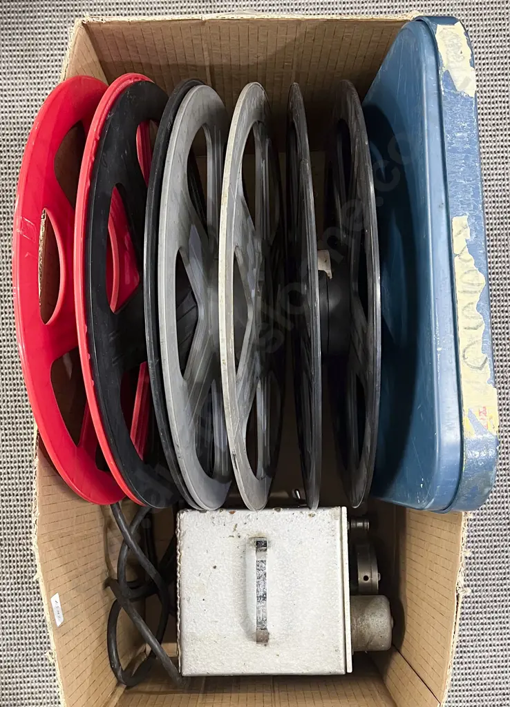 Large Quantity of Assorted Vintage Projectors and Film Reels etc Image 1++