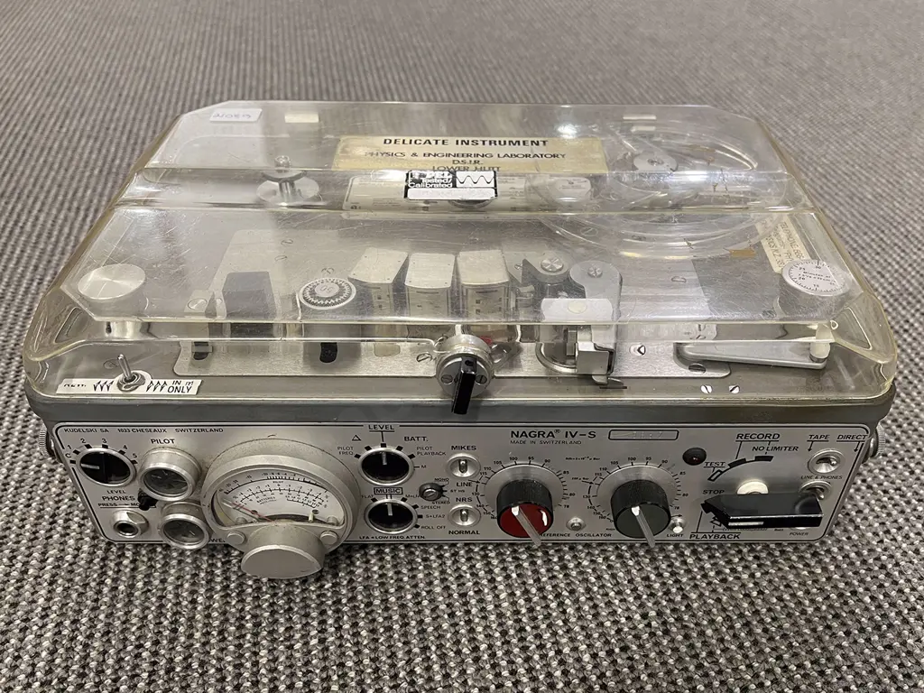Nagra 4-S Retro Tape Recorder Image 1++