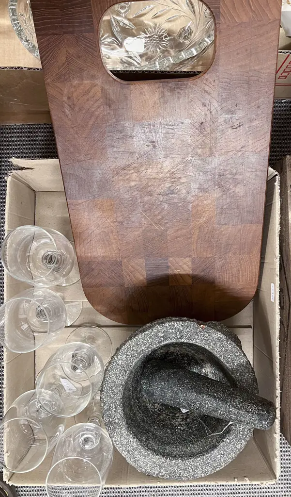 Box of Assorted Including Mortar and Pestle etc Image 1++
