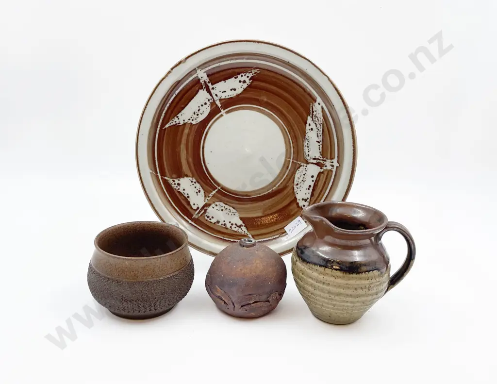 Four Pieces of Assorted NZ Pottery Image 1++
