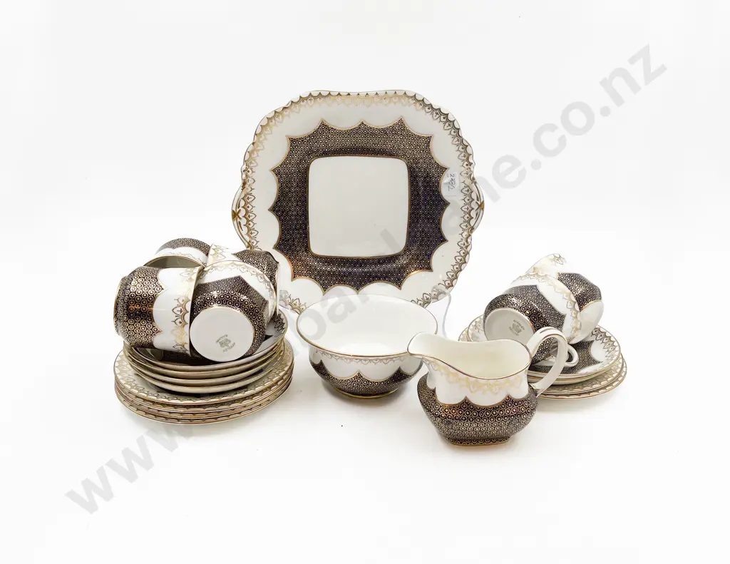 Aynsley Fancy China Part Tea Set Image 1++