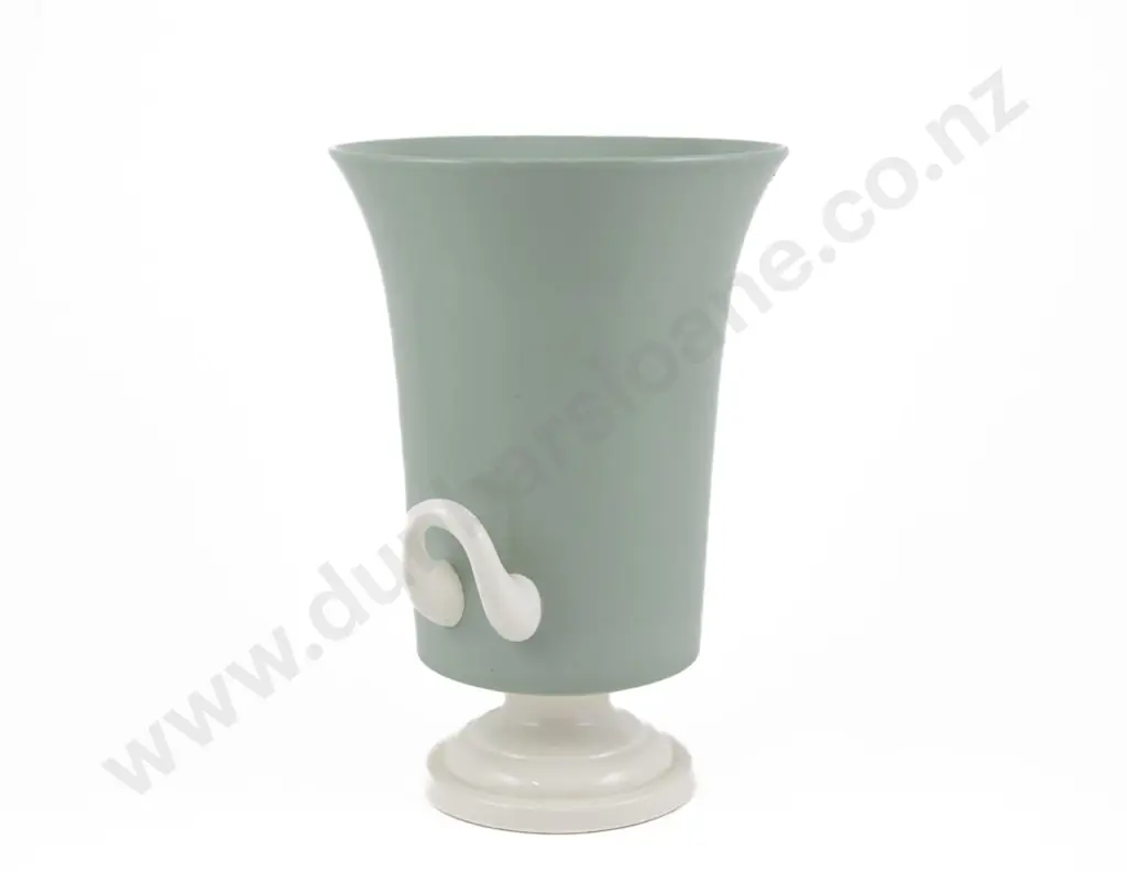 Wedgwood Keith Murray Designed Campana Vase (a/f) Image 1++