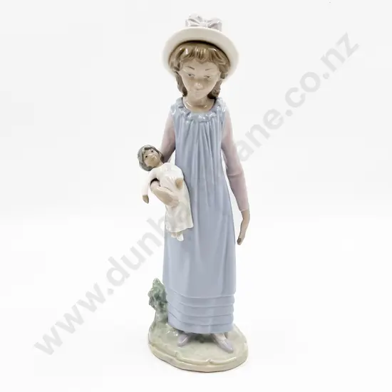 Lladro Figure of Girl with Doll