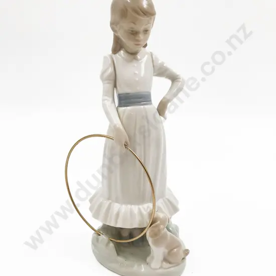 Nao Figure of Girl with Puppy