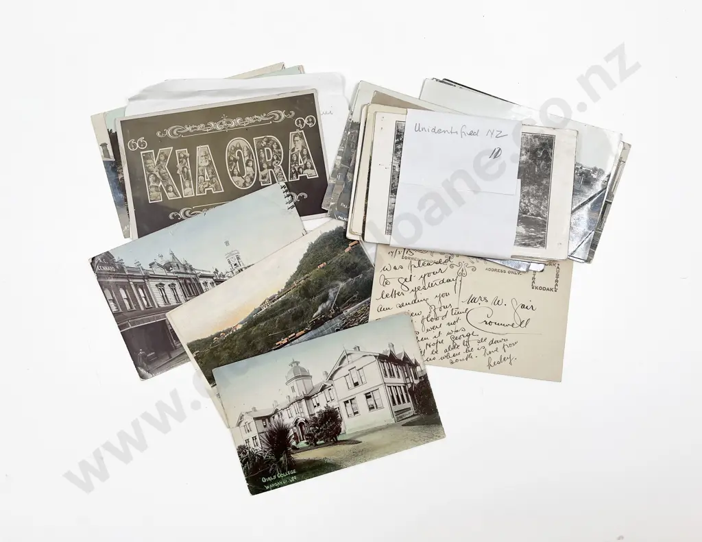 Small Quantity of Assorted Early NZ Postcards Image 1++