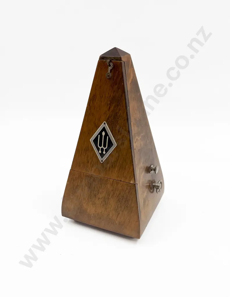 Metronome Image 1++