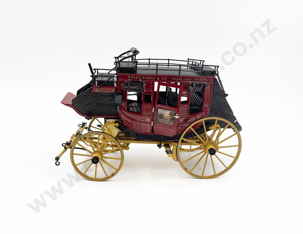 Franklin Mint Wells Fargo Overland Stage Coach Model Image 1++