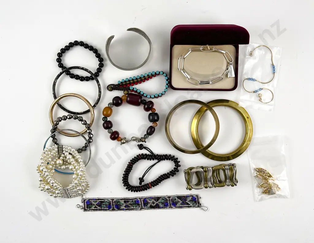 Collection of Seventeen Fashion Costume Bracelets Image 1++