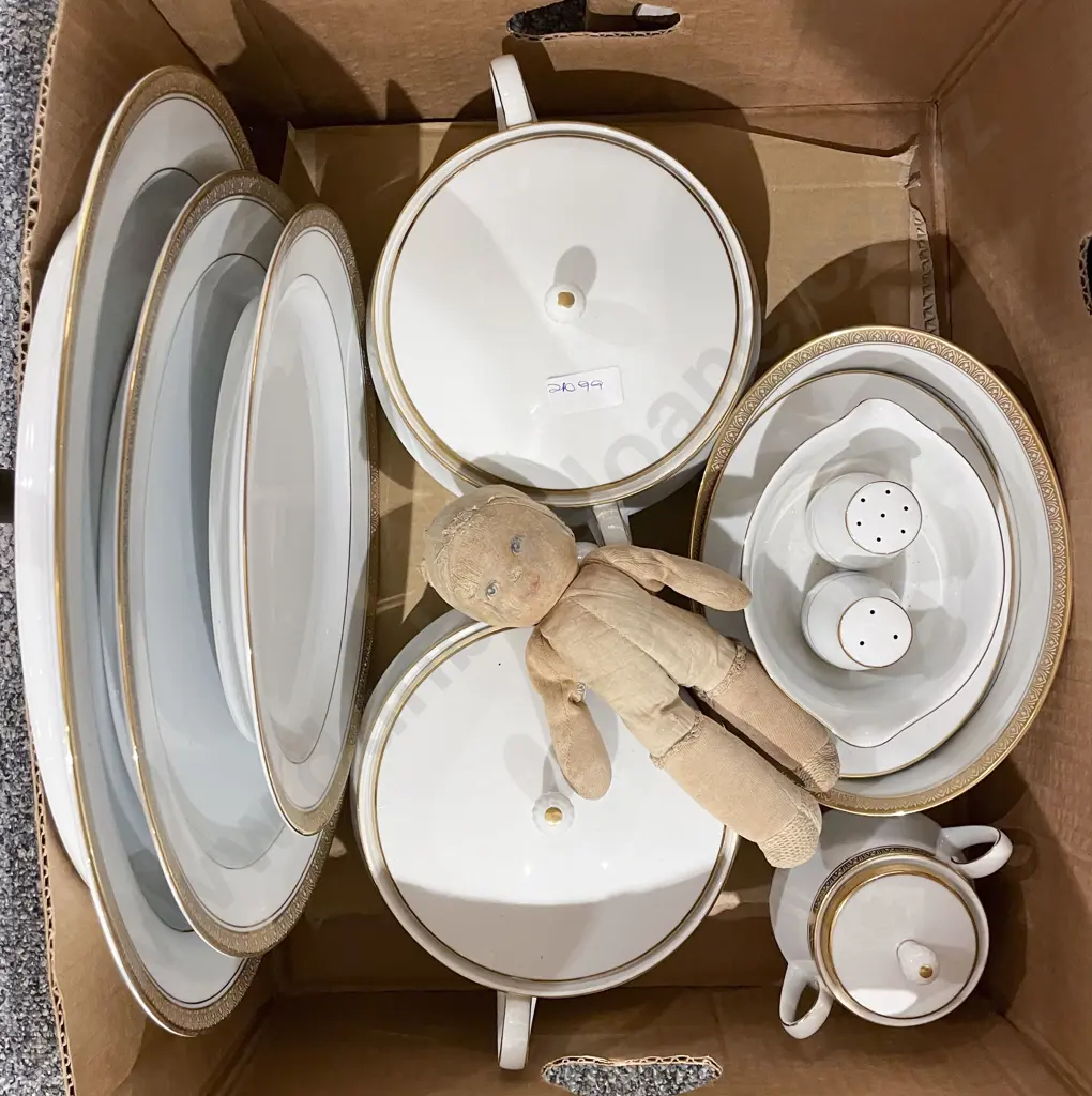Box Including Noritake Part Dinner Set etc Image 1++