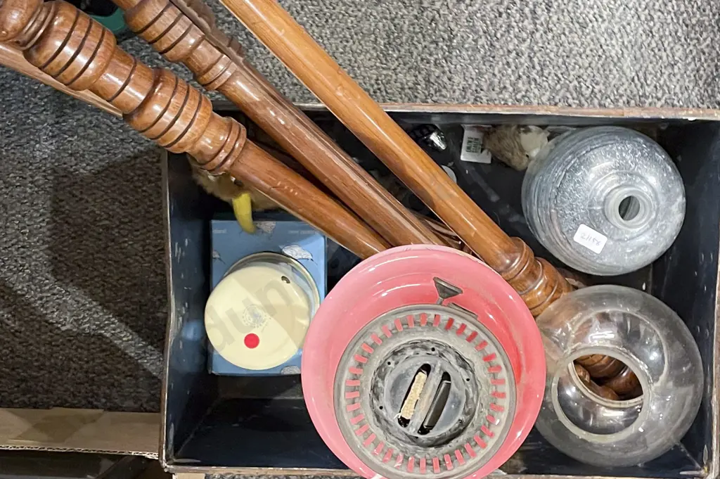 Quantity of Assorted Vintage Including Kerosene Lamp Image 1++