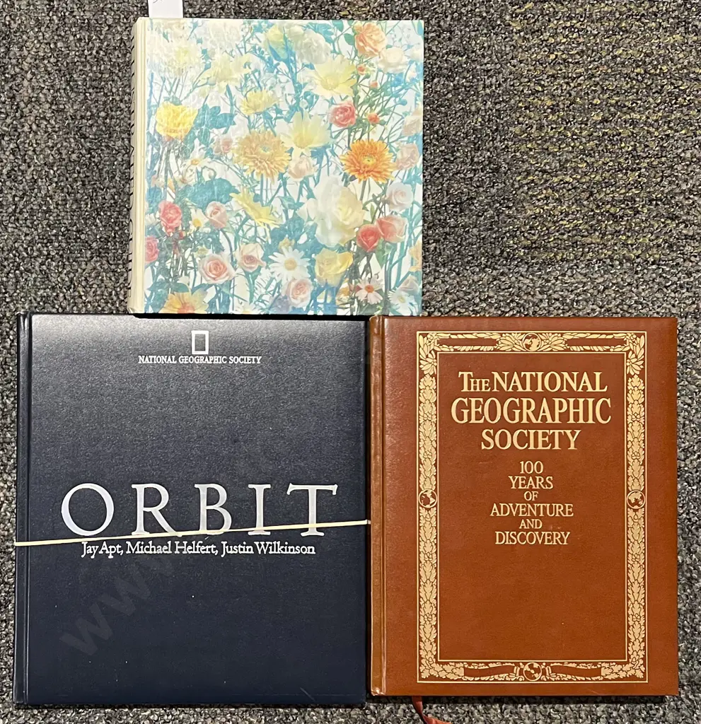 Orbit by Jay Apt/Micheal Helfet and Justin Wilkinson Image 1++