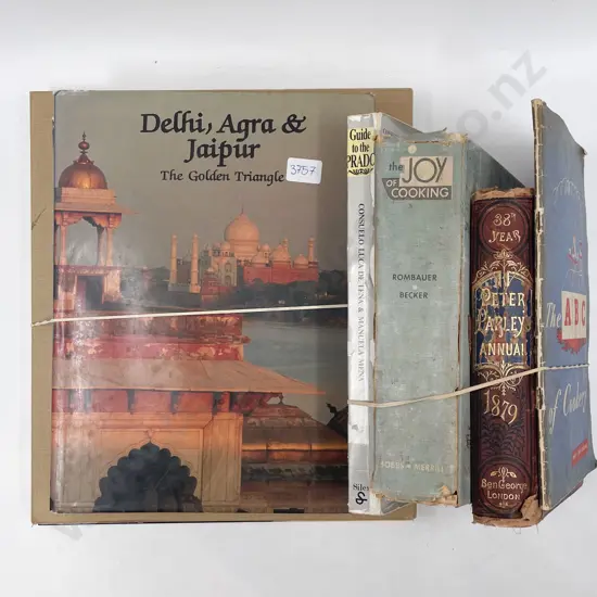 Small Quantity of Assorted Books