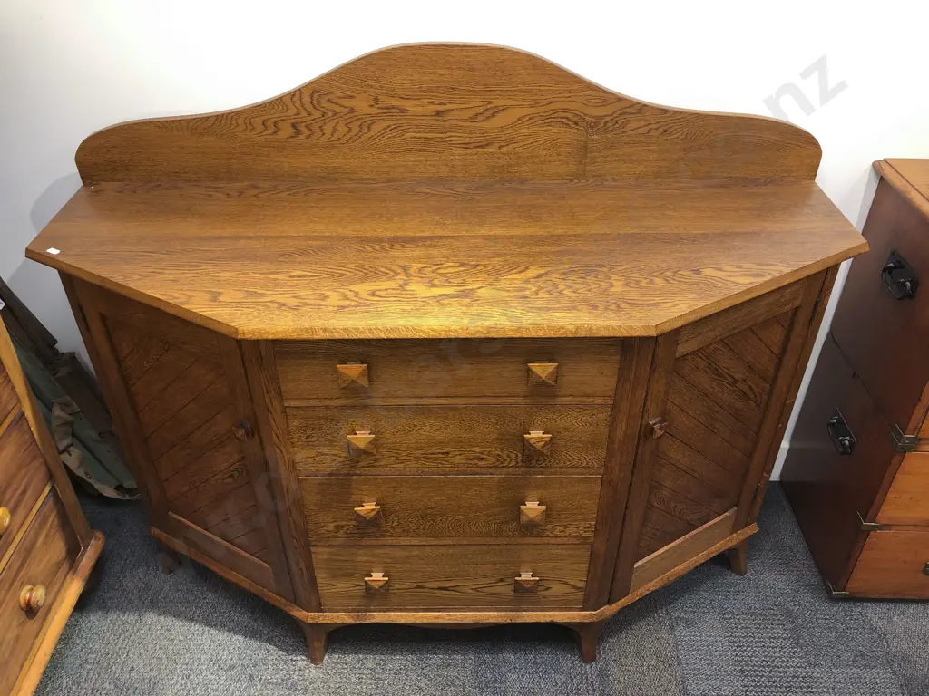 Arts & Crafts Oak Sideboard Image 1++