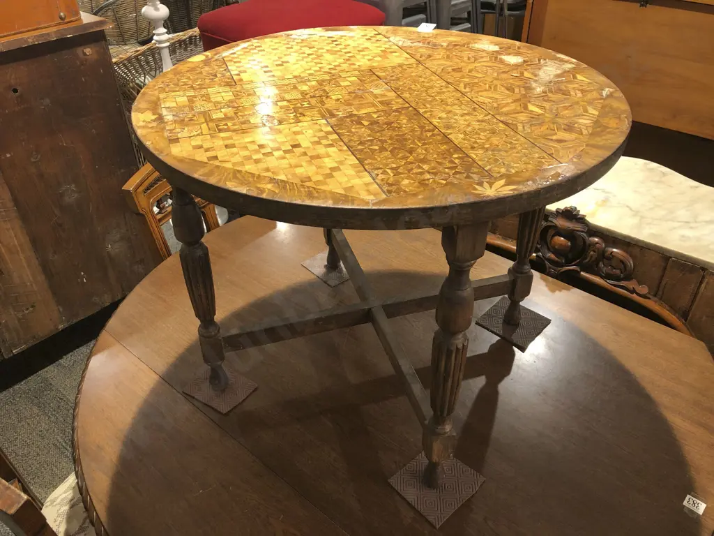 Colonial Marquetry Circular Side Table Image 1++