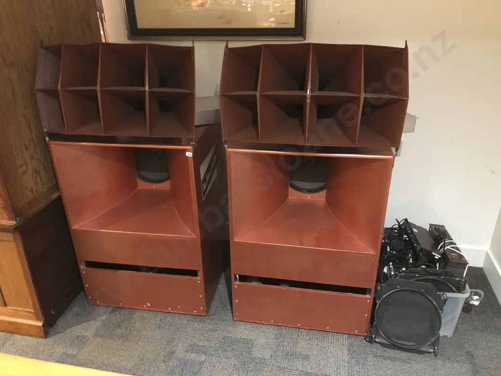 Pair of Large Vintage Theatre Speakers Together with Box of Assorted Electronics Image 1++
