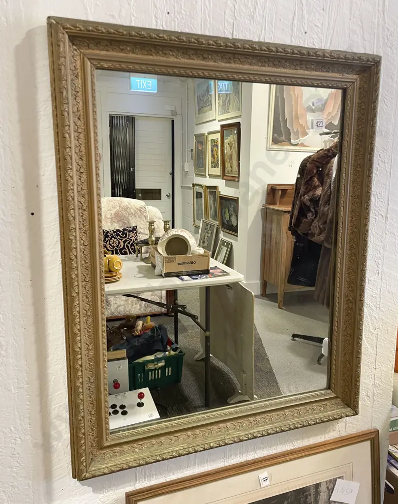 Gilt Framed Wall Mirror Image 1++