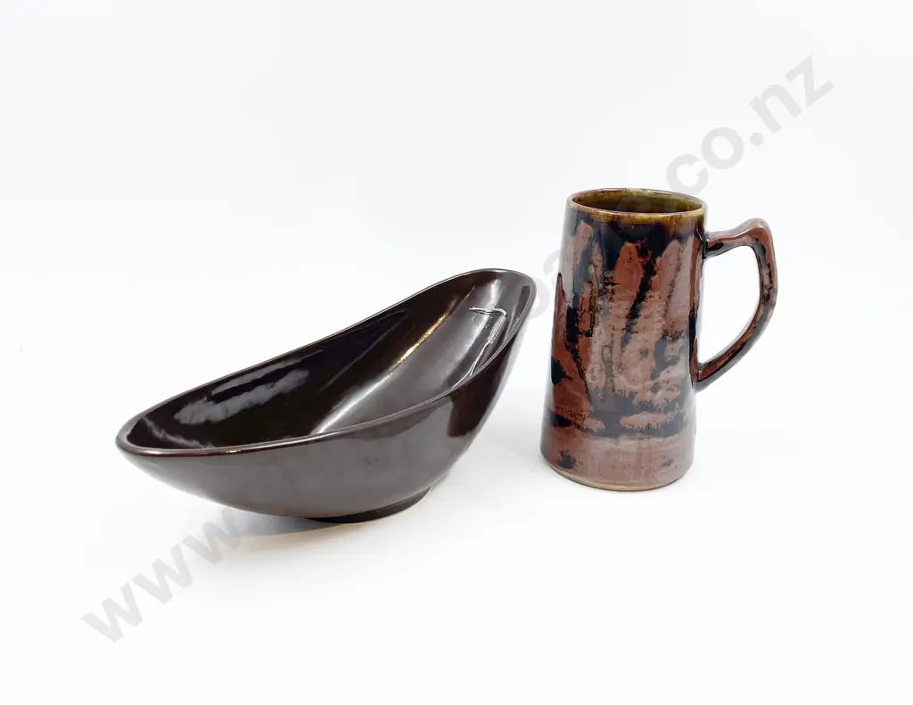 NZ Pottery Fruit Bowl and Tankard Image 1++