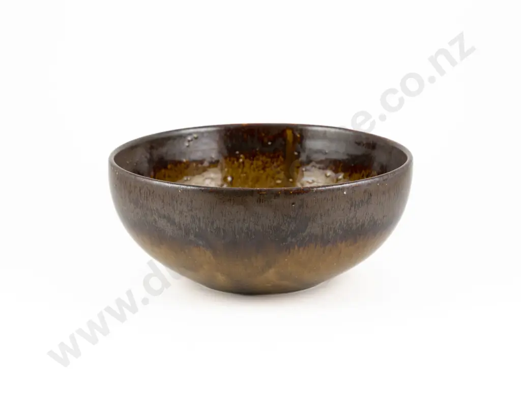 NZ Pottery Bowl Image 1++