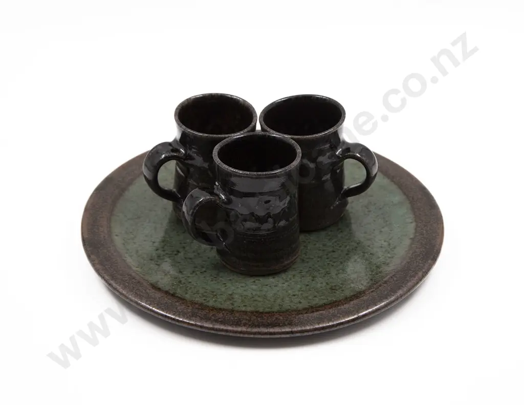 Three Mirek Smisek Mugs & Plate Image 1++